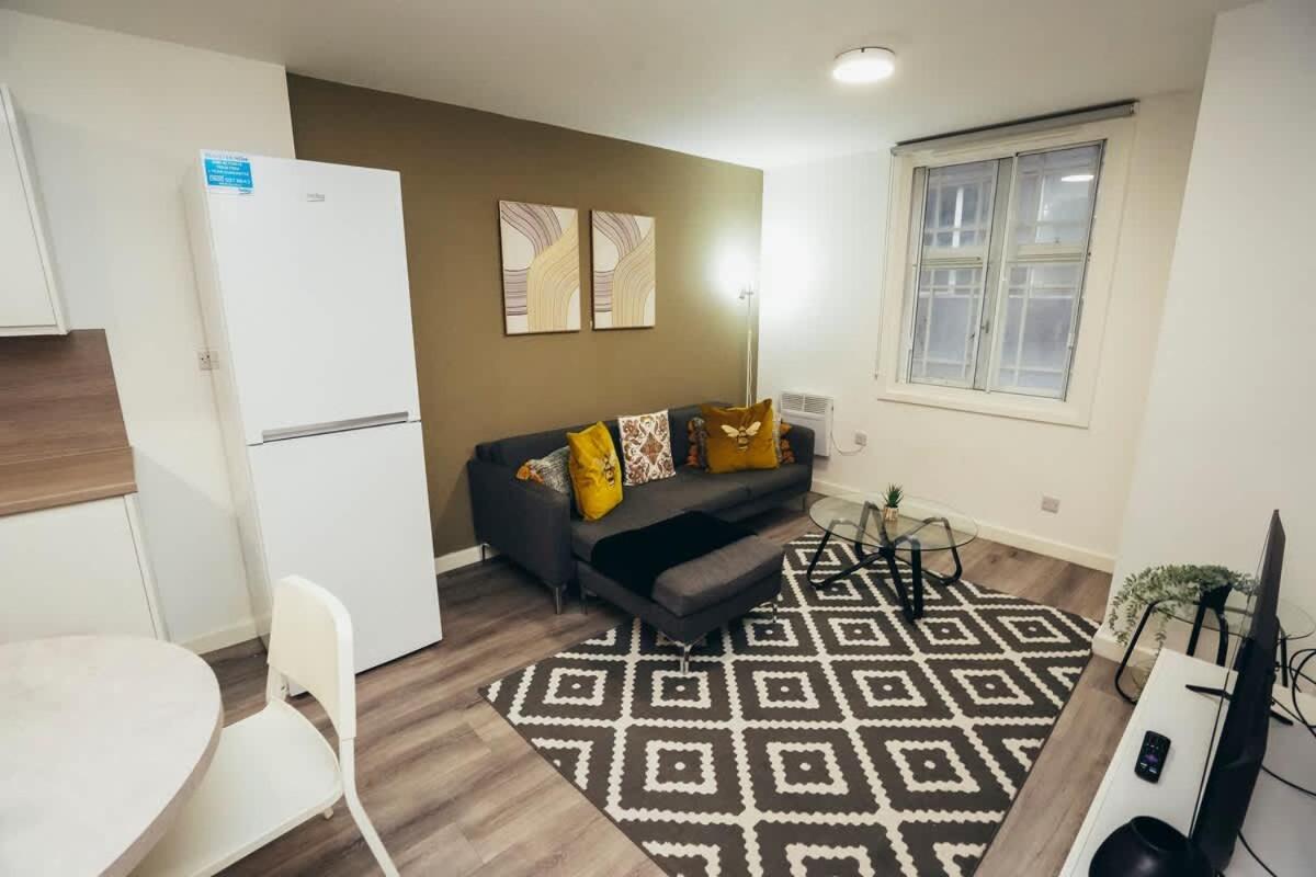 שפילד 2Br City Centre Apt, Self Check In, Wifi, By Derbnb מראה חיצוני תמונה