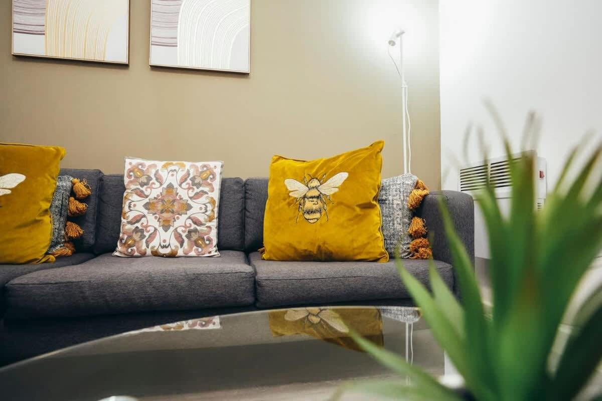 שפילד 2Br City Centre Apt, Self Check In, Wifi, By Derbnb מראה חיצוני תמונה
