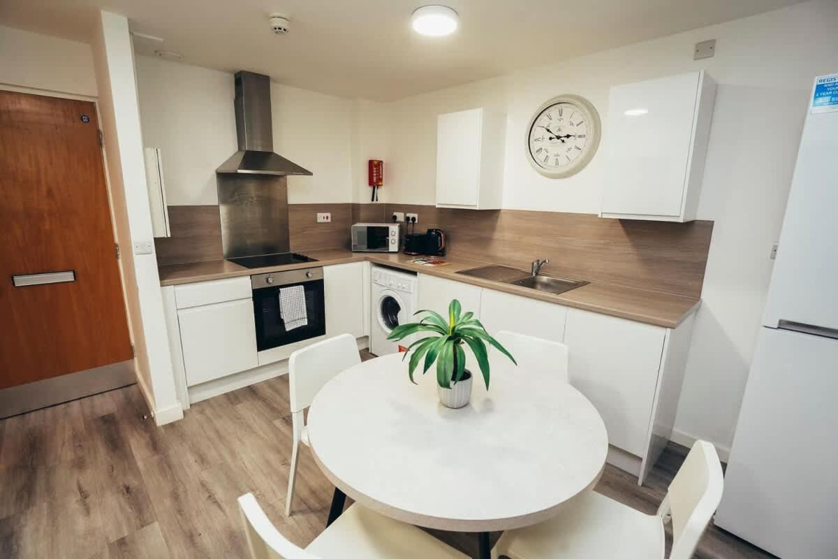 שפילד 2Br City Centre Apt, Self Check In, Wifi, By Derbnb מראה חיצוני תמונה